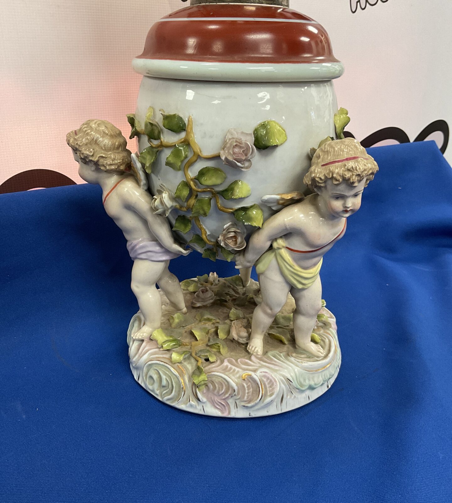 Victorian 1865-1907 Schierholz porcelain oil lamp - Image 4