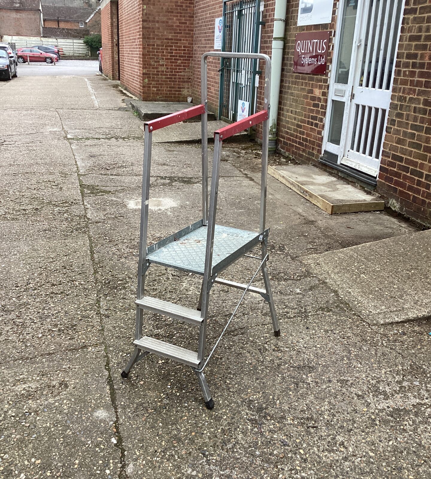 Beldray Decorating platform