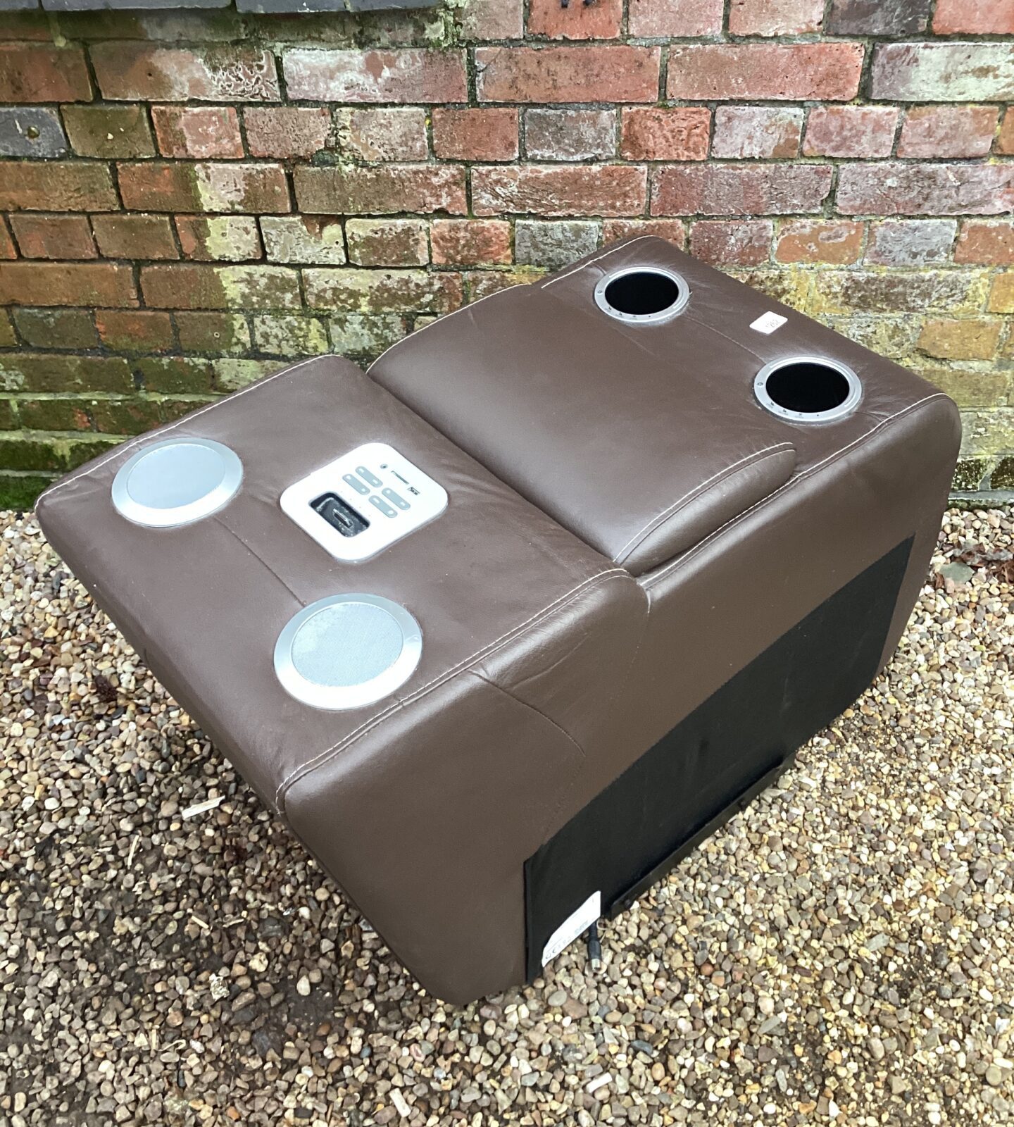 Iwave console brown leather sofa compartment with drink holders & ipod docking station with speakers