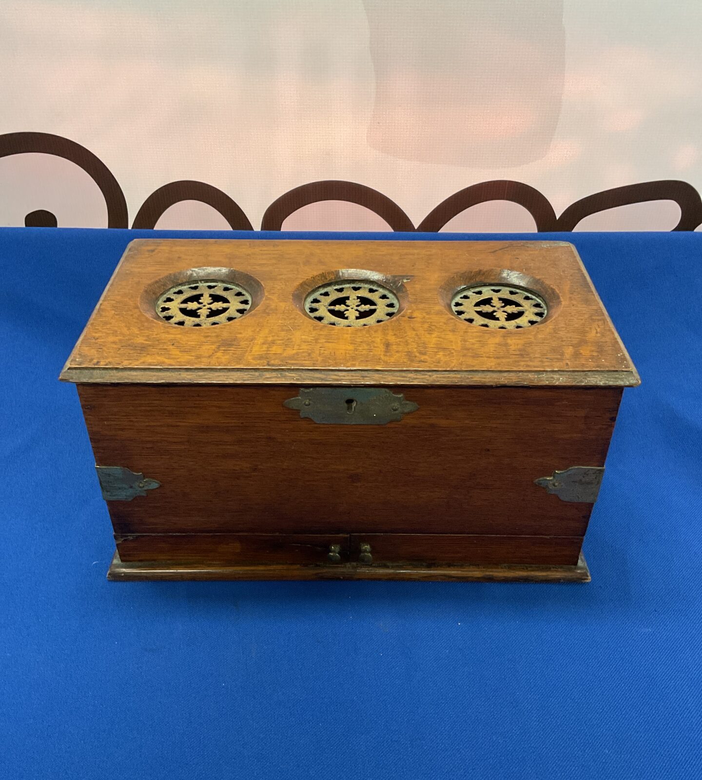 Vintage oak smokers tobacco box