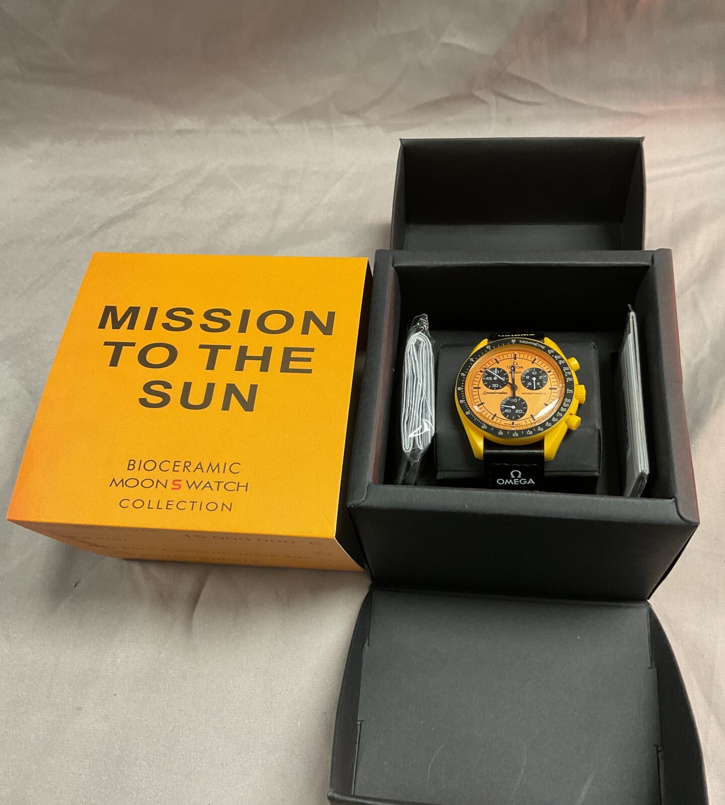 Omega swatch style mission to the sun bioceramic moonswatch - Image 2