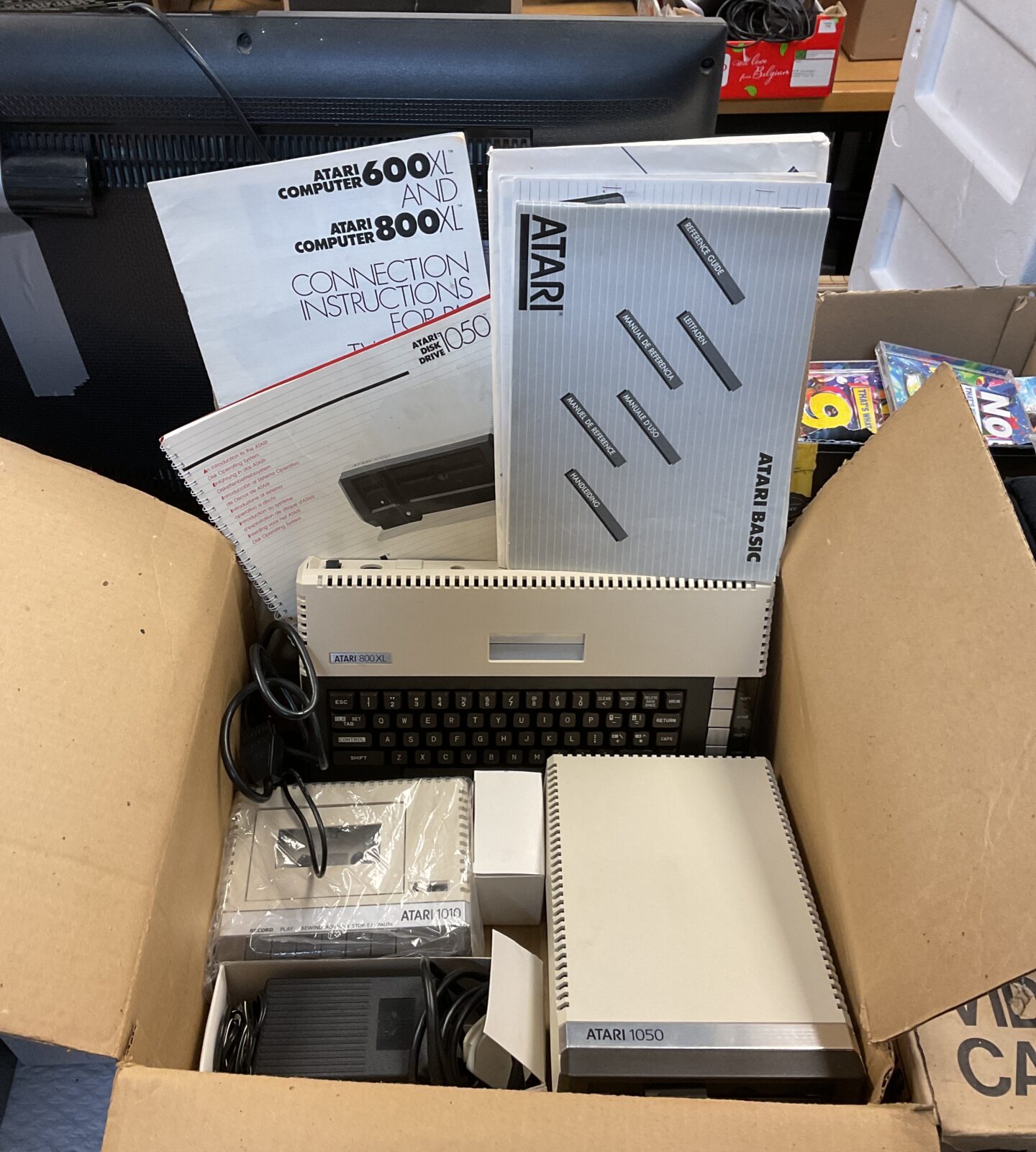 Atari 800xl computer with cassette deck & disc drive