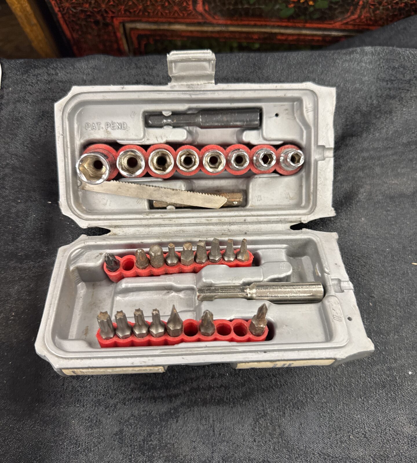 Retro Budweiser toolkit (incomplete) with tub of assorted screws & rawl plugs - Image 2