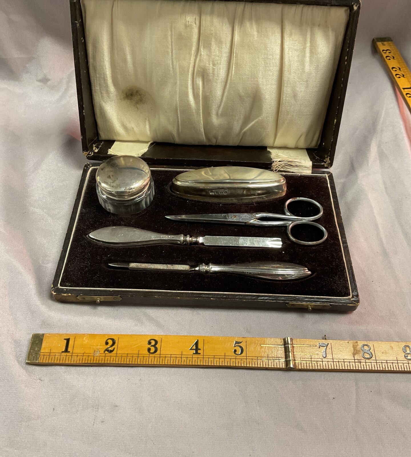 Hallmarked Silver manicure set with wrong scissors