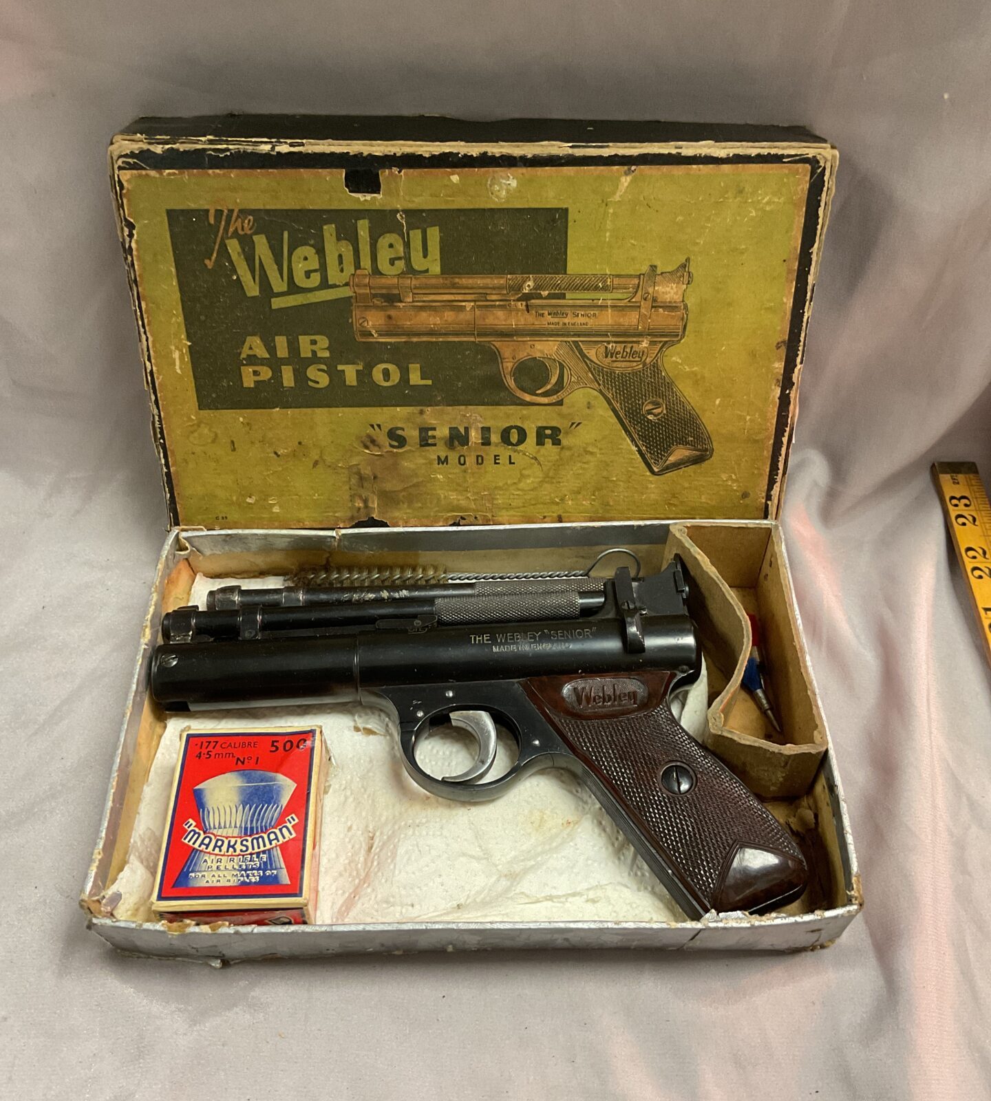 webley senior pistol in original box .177 & .22 barrels And box of pellets