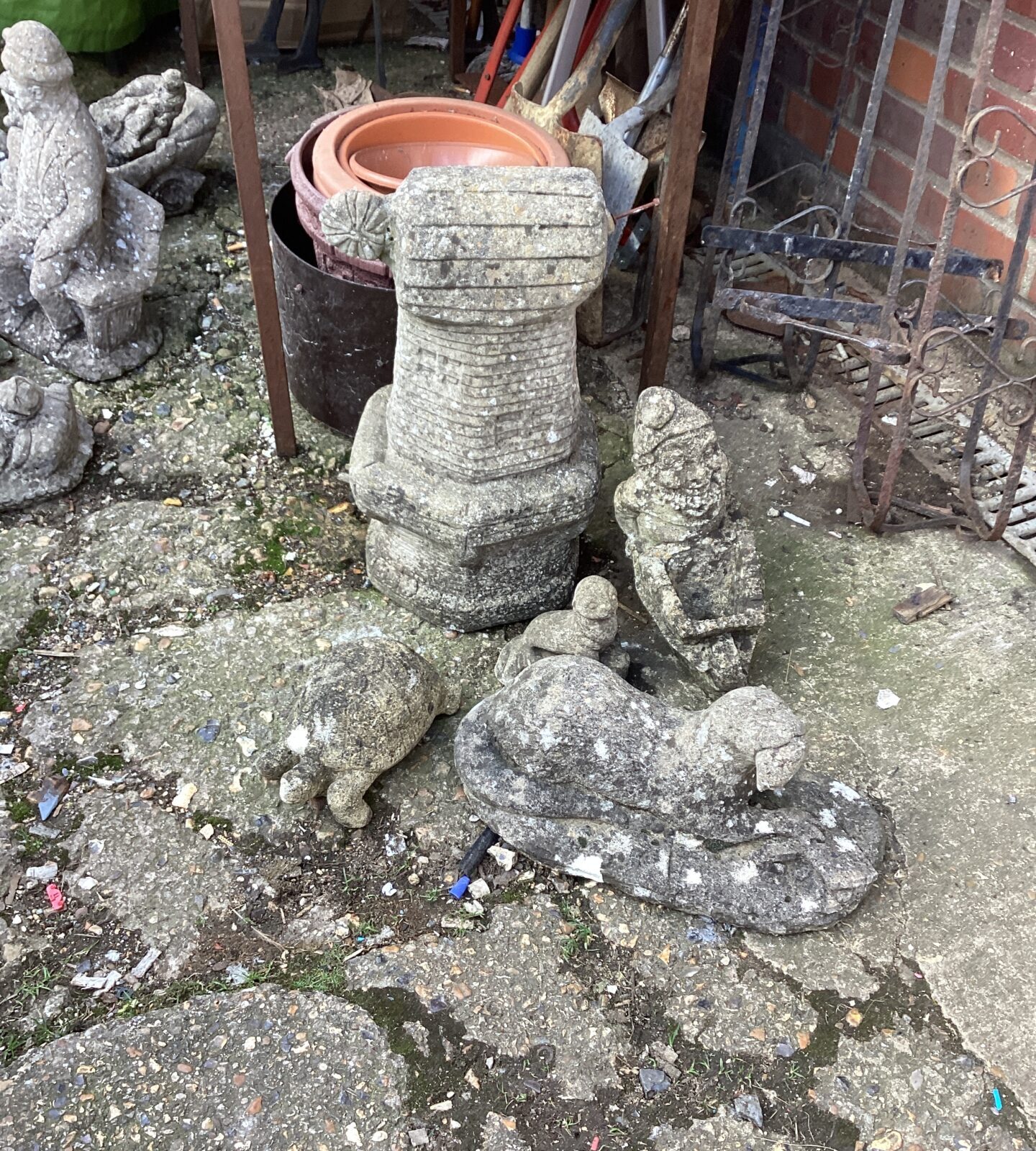 Selection of garden ornaments inc Otter