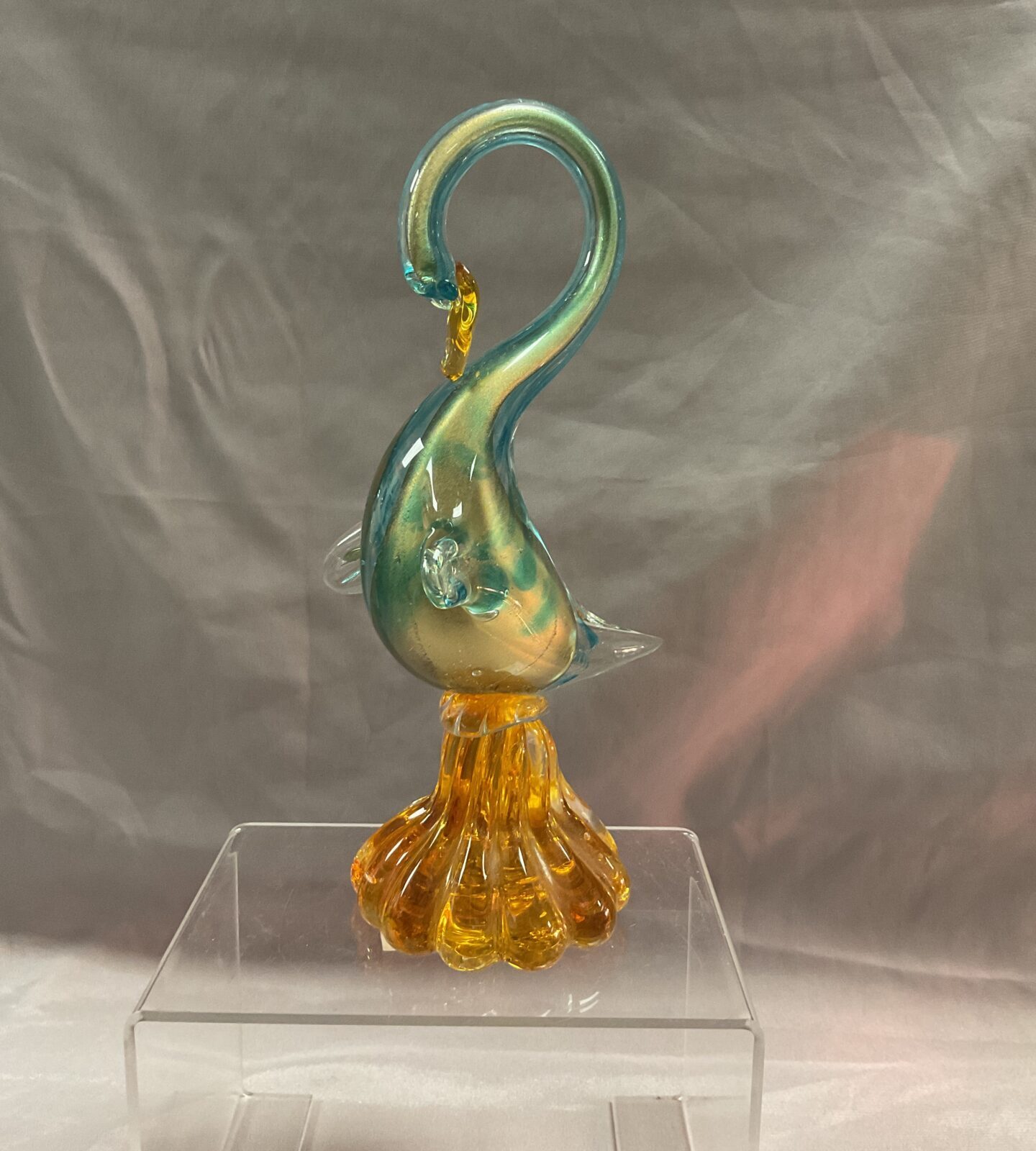 Murano style 8.5”  glass swan