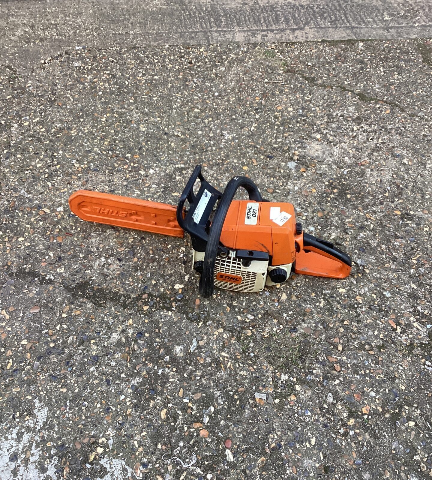 Stihl 021 Chainsaw