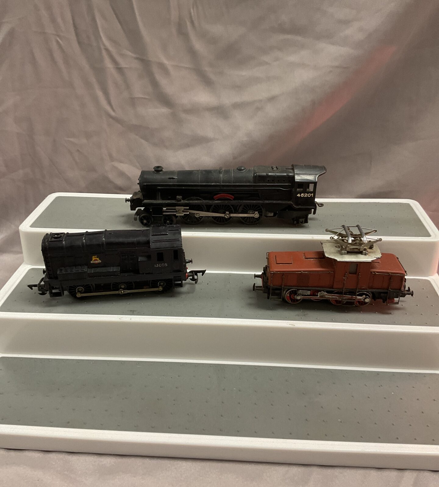 Three 00 Gauge engines inc princess Elizabeth and overhead cable powered engine