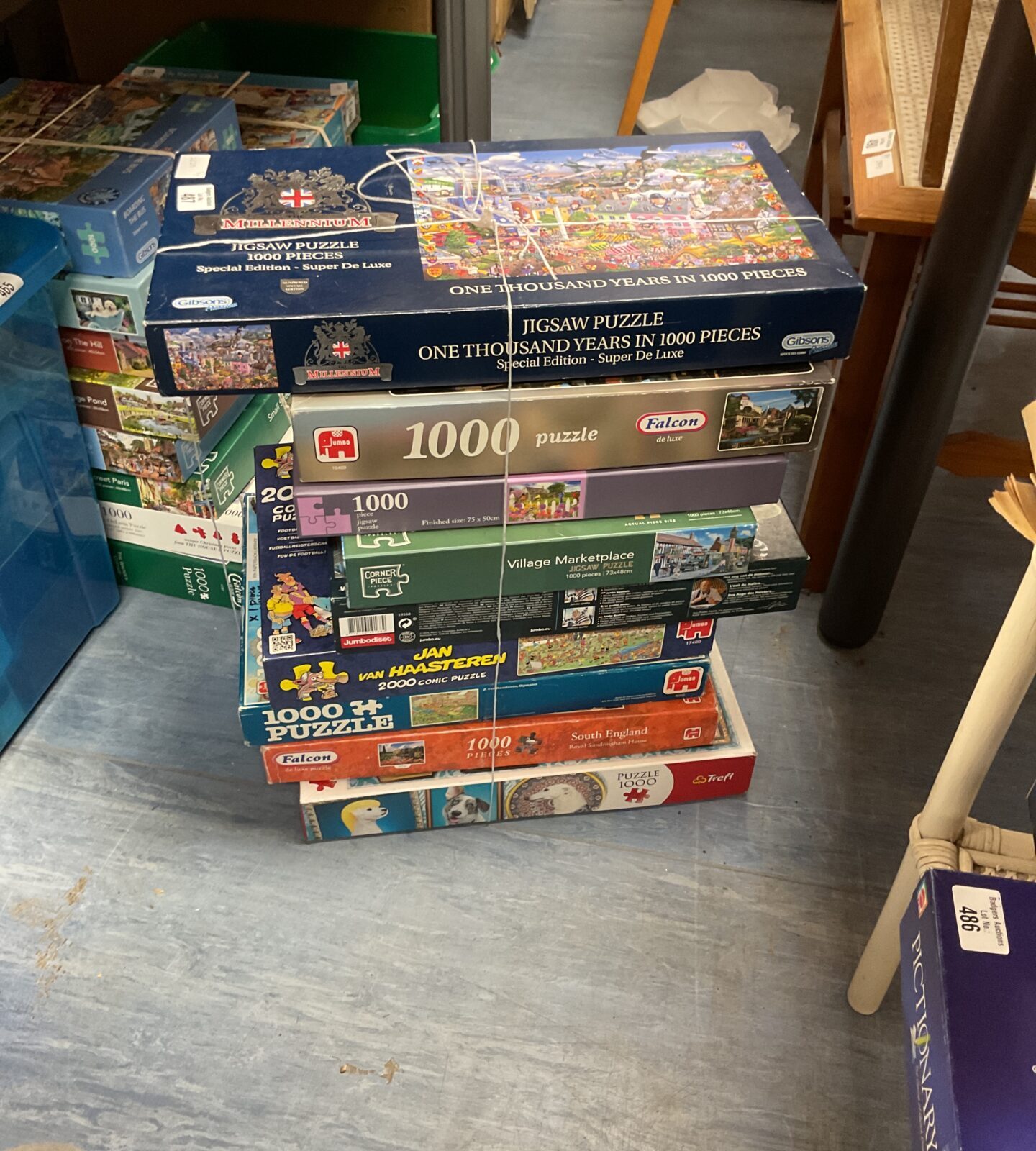 Bundle of mixed puzzles inc gibsons