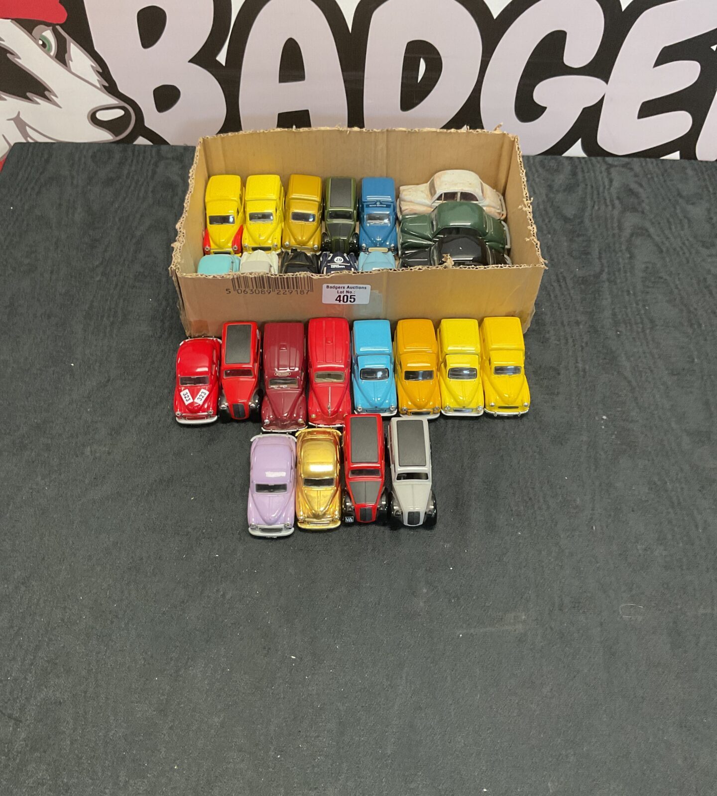 Collection of morris minor diecast models inc lledo