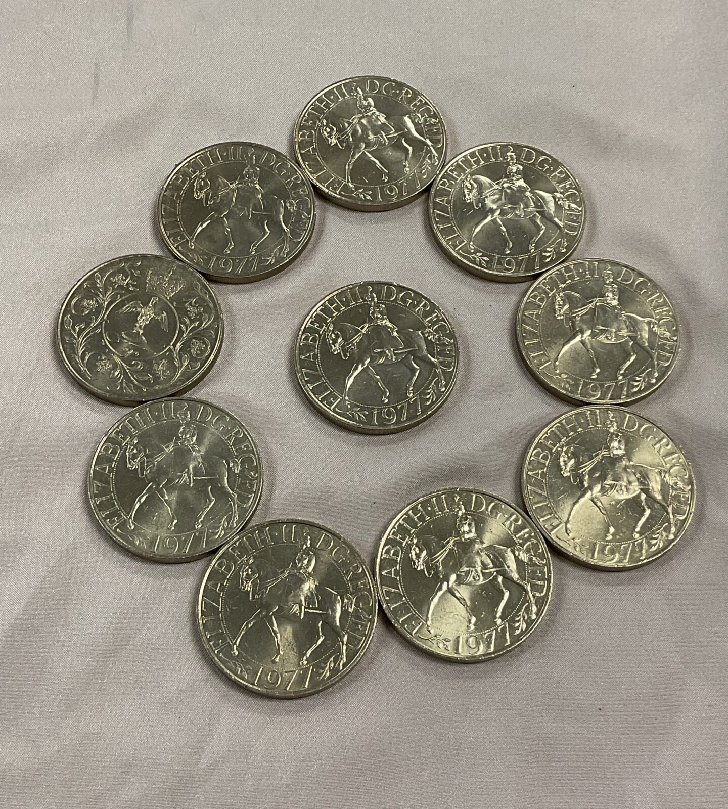 Ten 1977 Queen Elizabeth Silver Jubilee Crowns