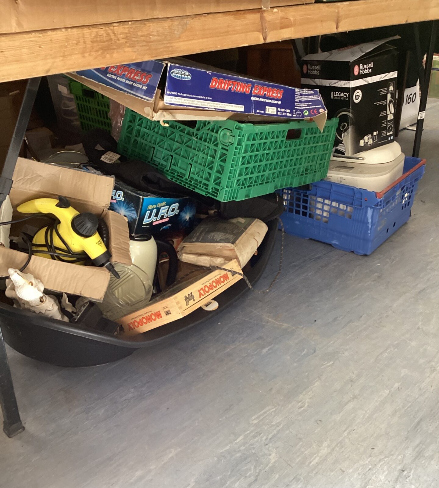 Large lot of mixed house clearance inc russell hobbs kettle & mege motors drifting express road racing set