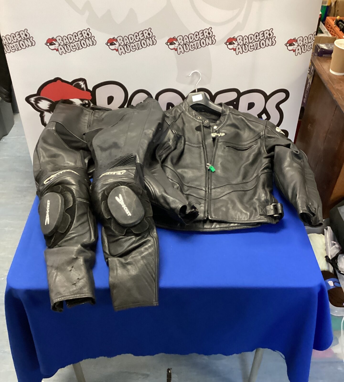 Joe rocket motorcycle leathers inc jacket size 42 & trousers size 42