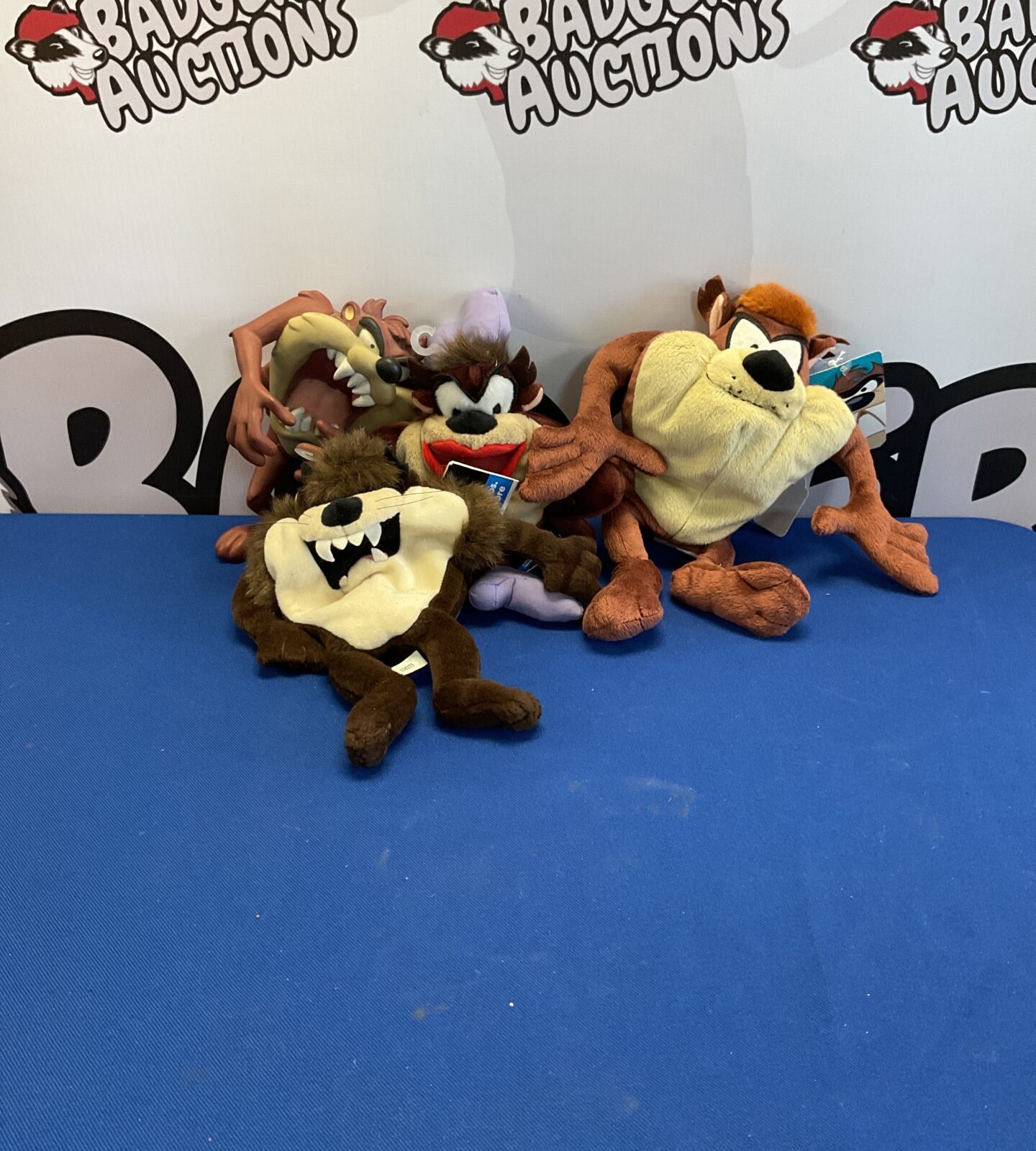 Selection of tazmanian devil ( taz ) toys inc bean bags and figure
