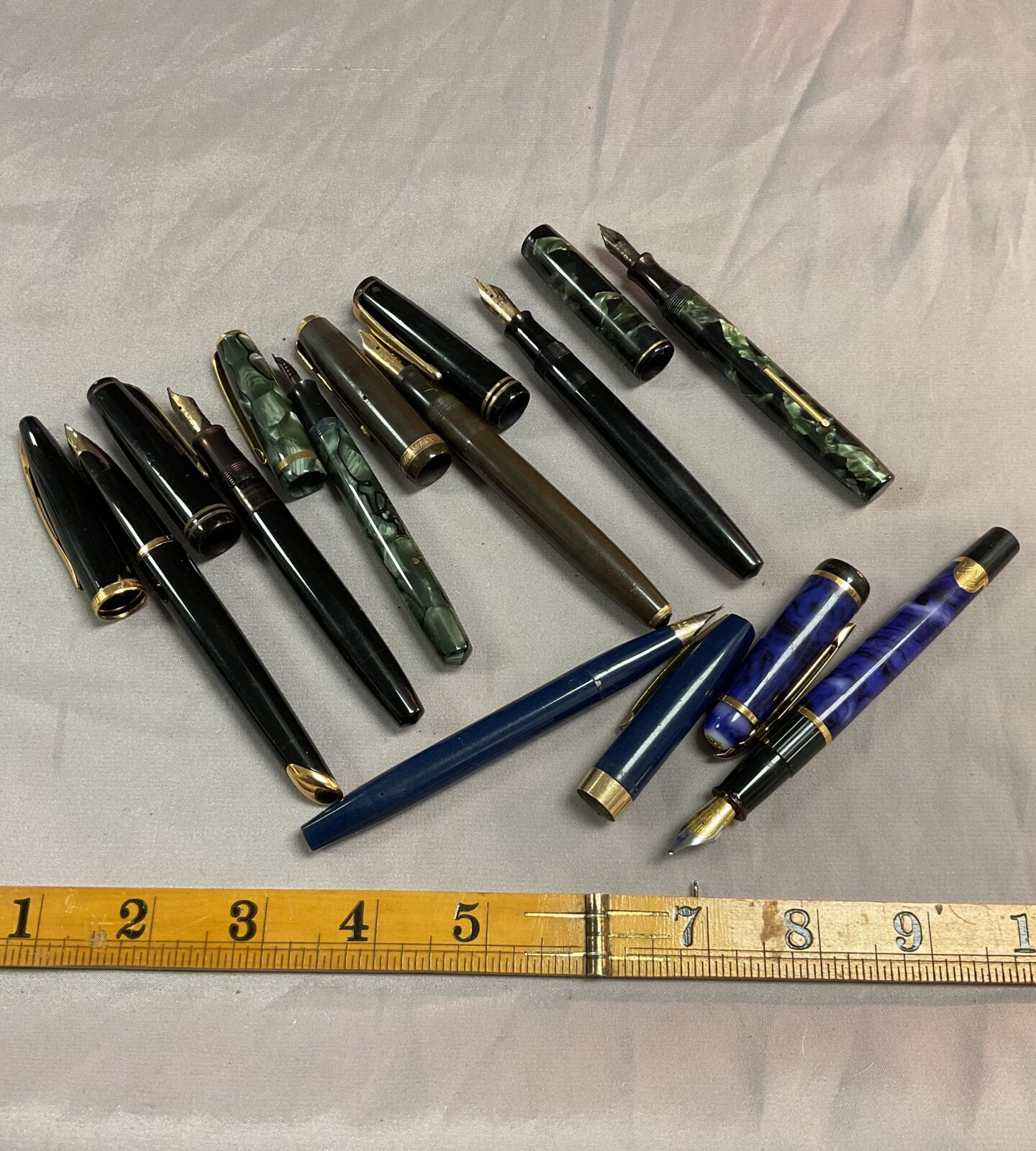 Eight vintage fountain pens with gold nibs inc Burnham No51,Parker victory,Waterman