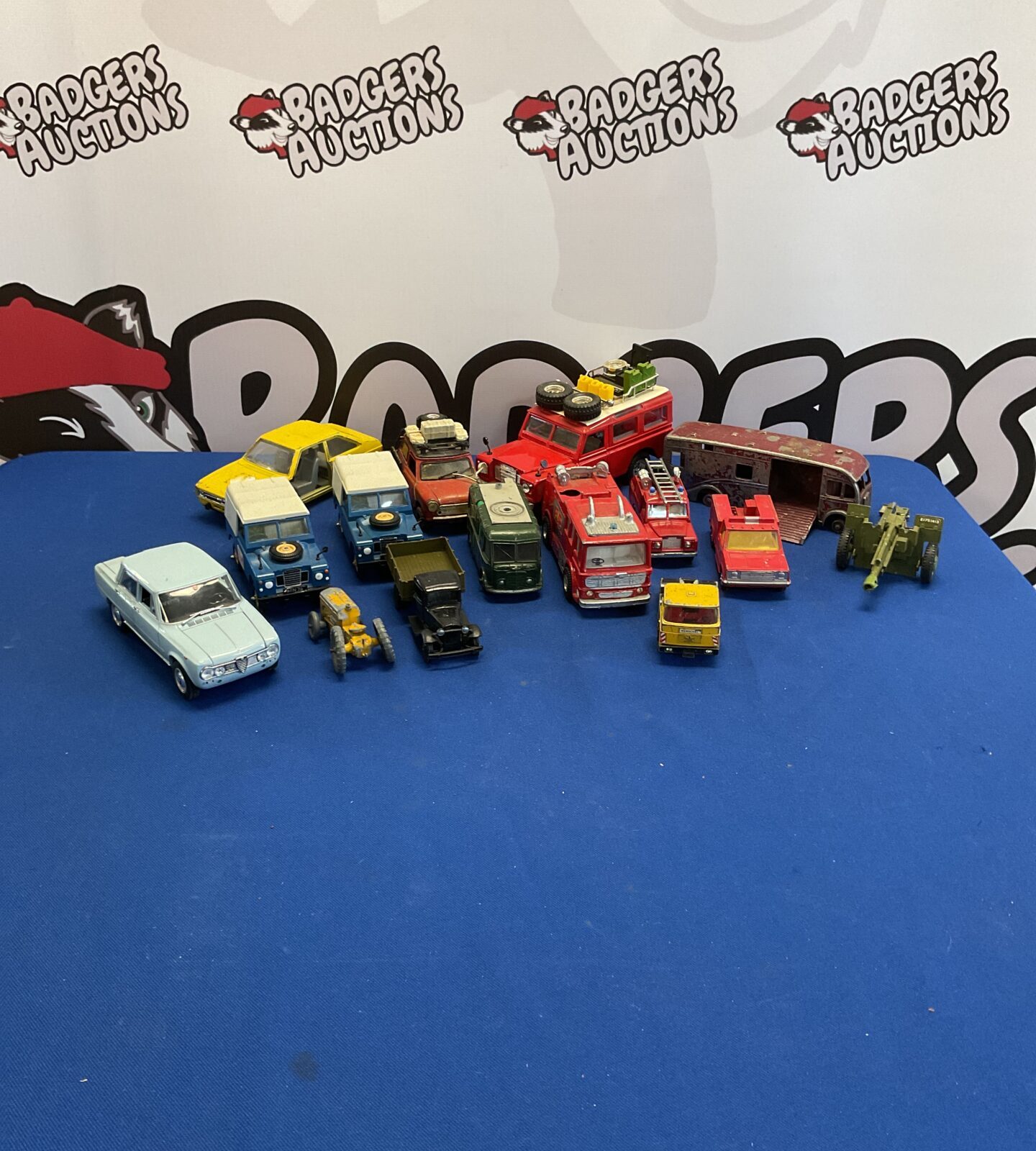 Selection of mixed diecast models inc dinky