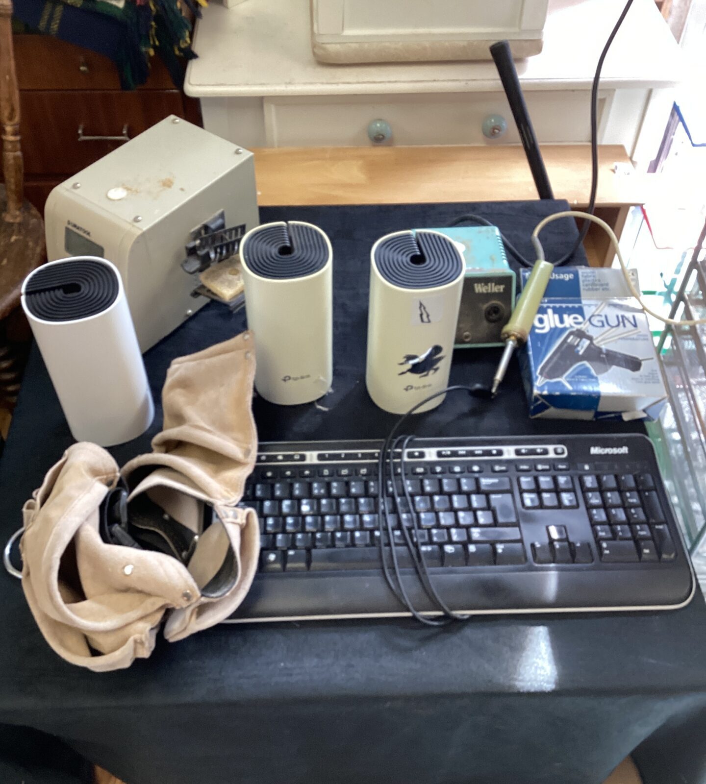 Two soldering irons inc duratool & weller, keyboard & tool belt