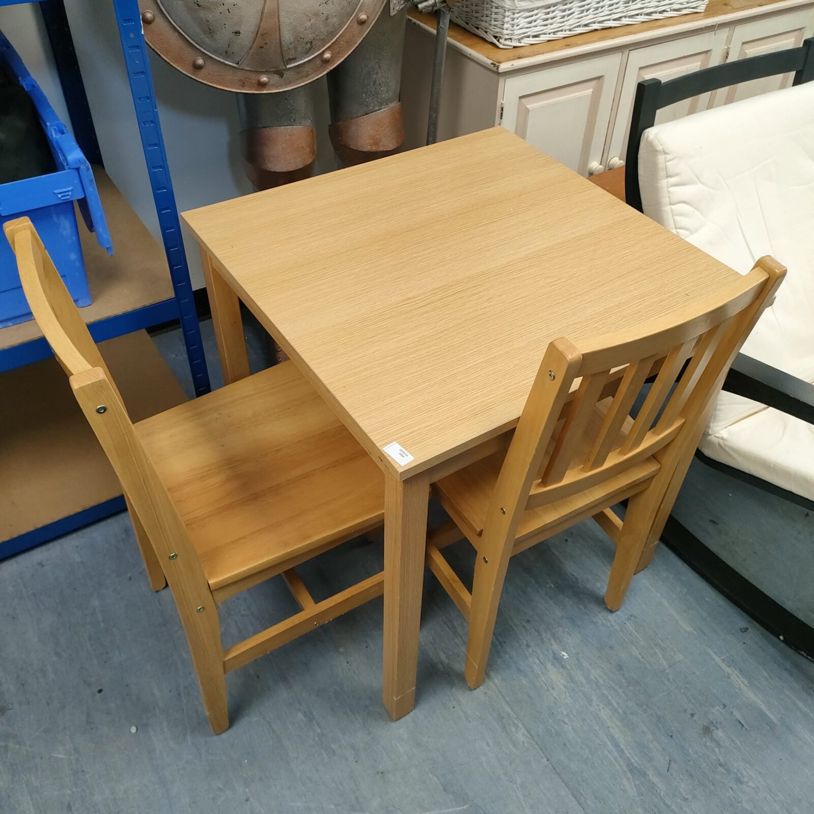 Small dining table & two chairs
