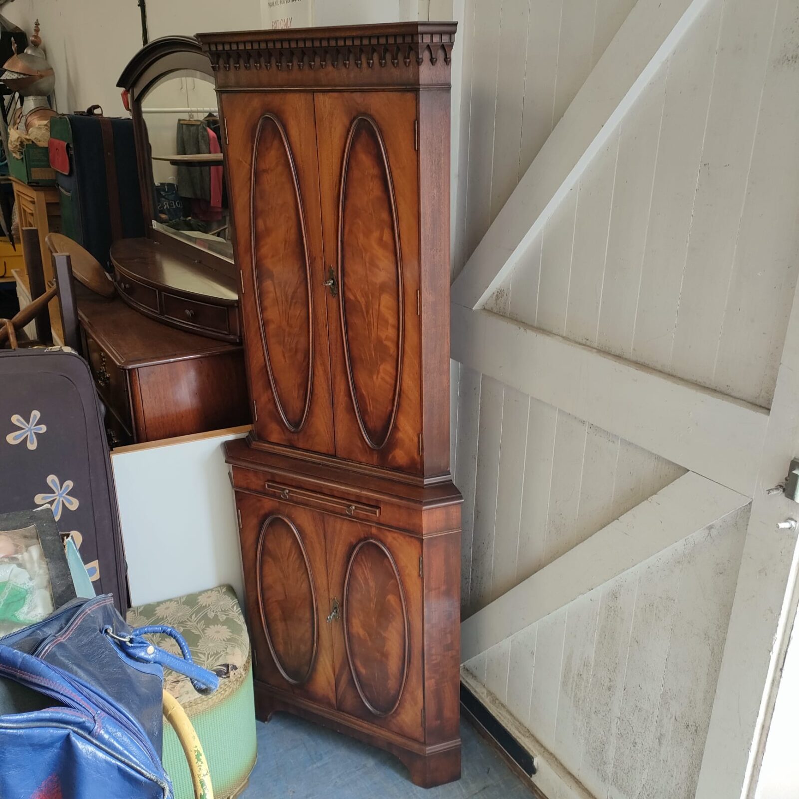 Light mahogany corner cabinet
