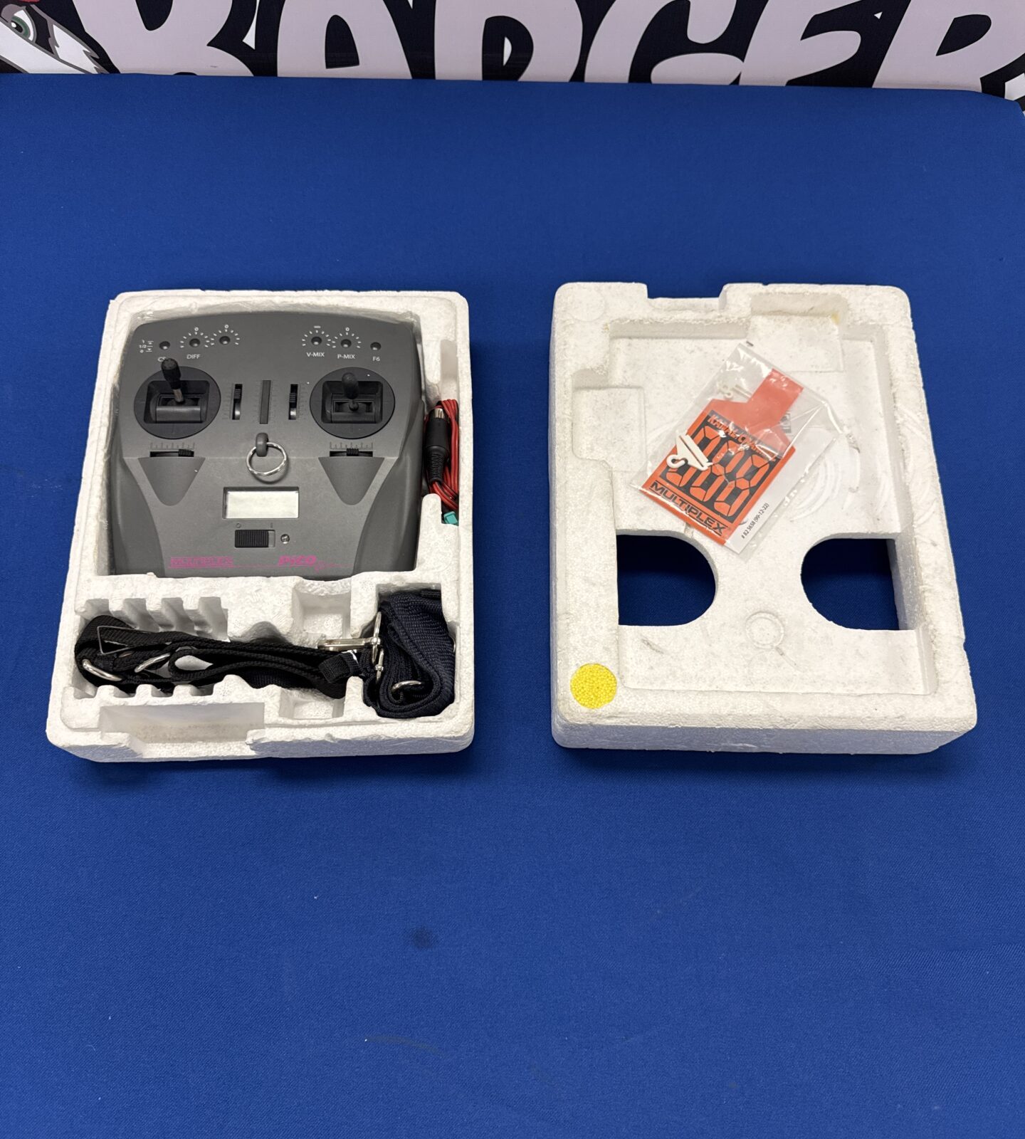 Multiplex pico line rc control handset - appears to be missing antenna