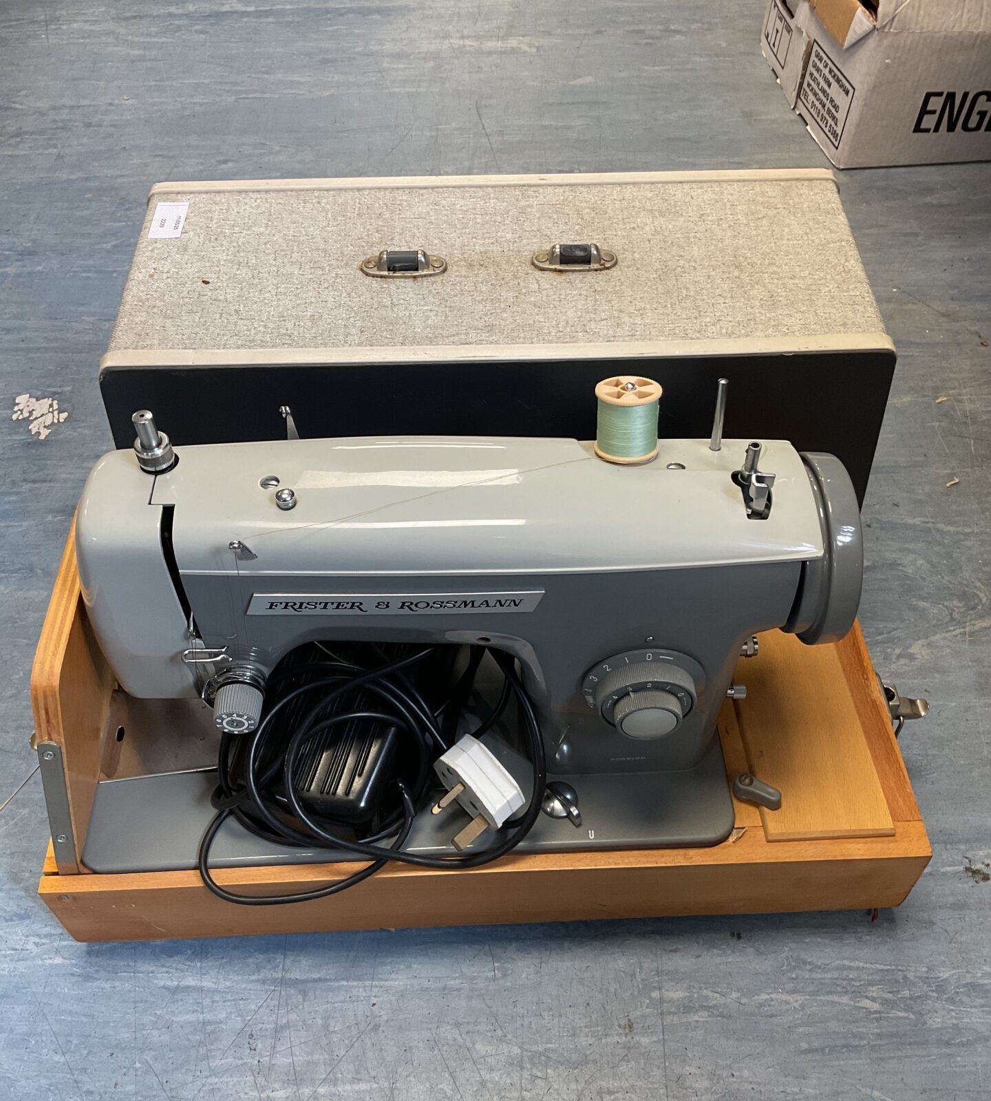 Frister & rossman electric sewing machine