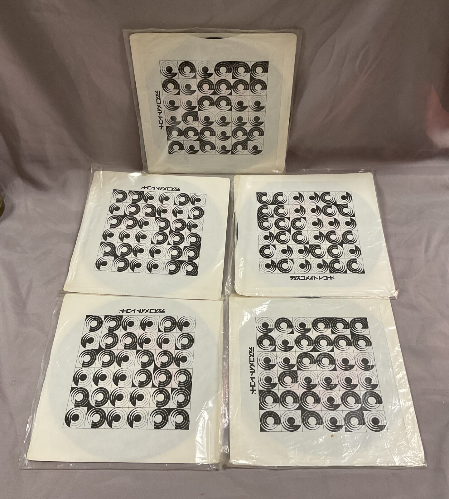 Five ABBA Japanese import 7” singles - Image 2