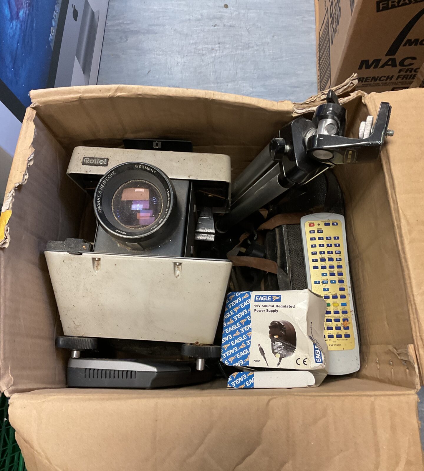 Box to include rollei projector & slik tripod