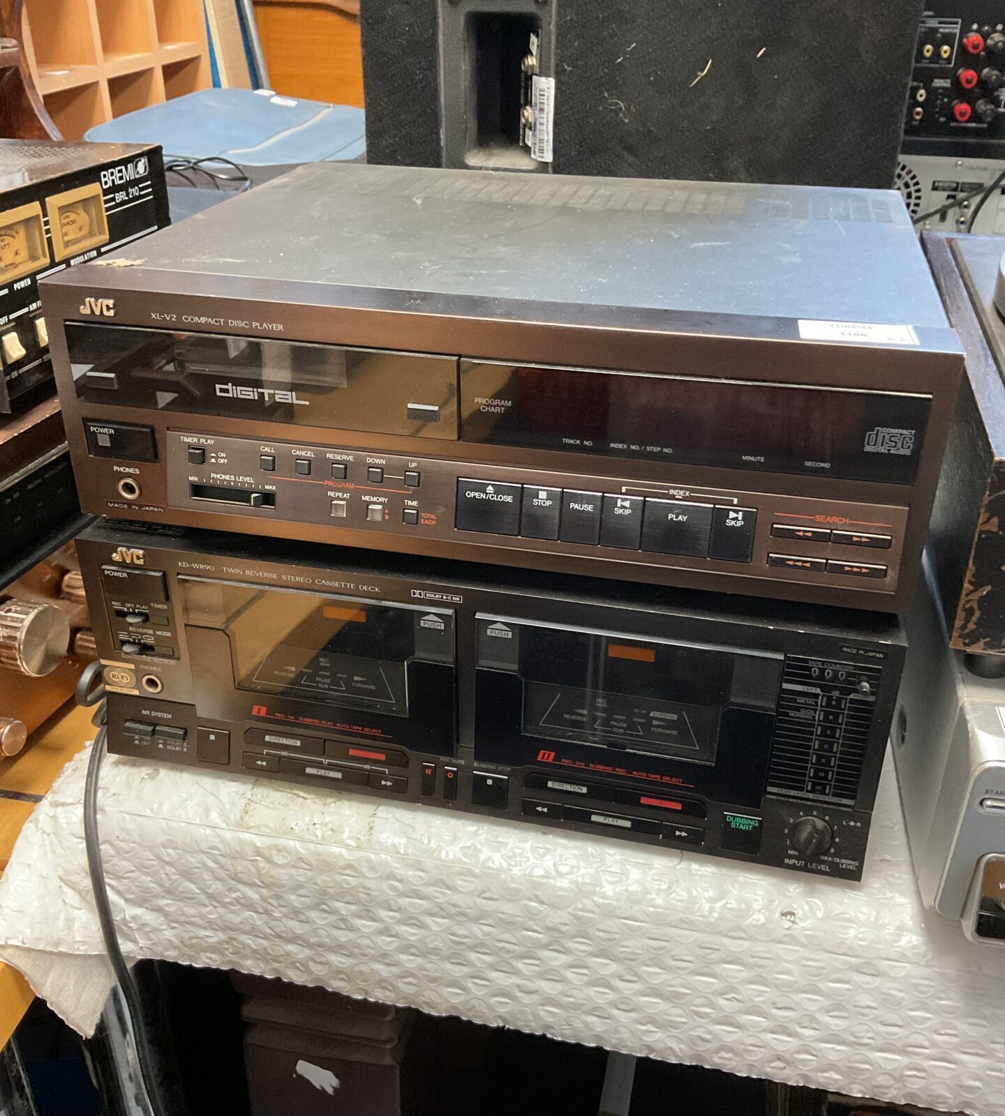 Jvc xl-v2 cd player & kd-wr90 double cassette