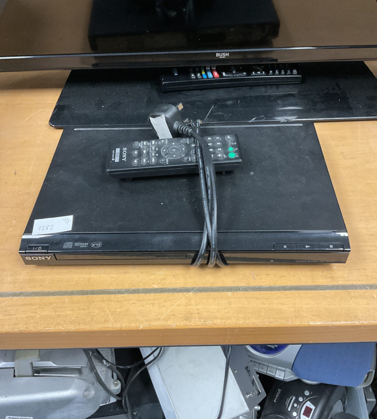 Sony dbp-sr150 dvd player with remote