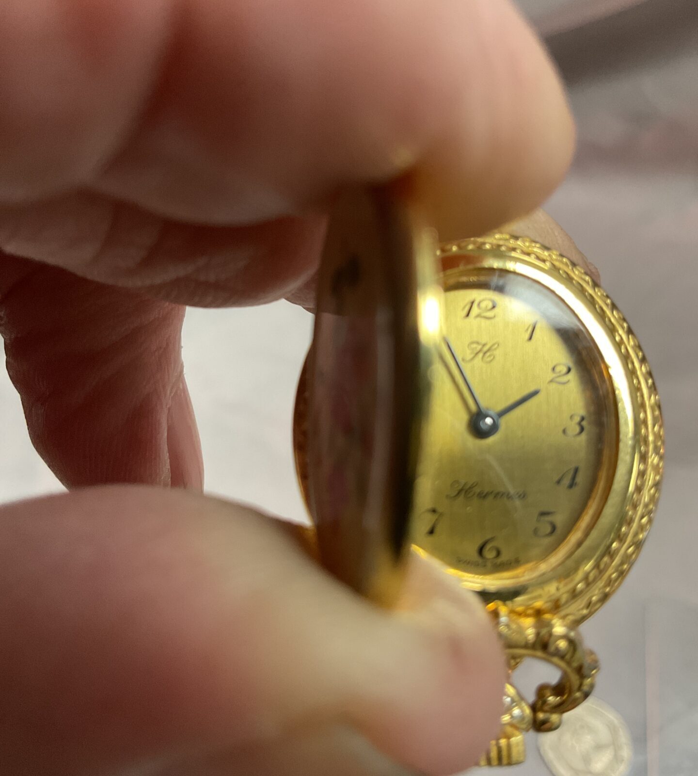 Hermes ladies mechanical pendant watch working - Image 3