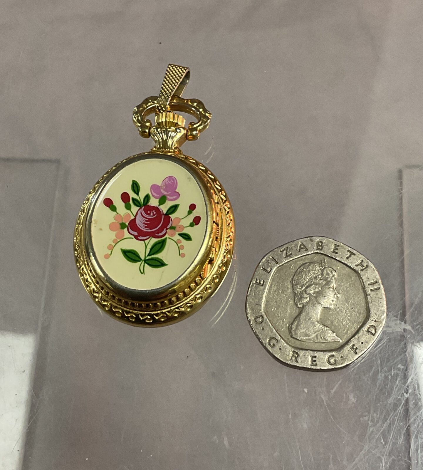 Hermes ladies mechanical pendant watch working