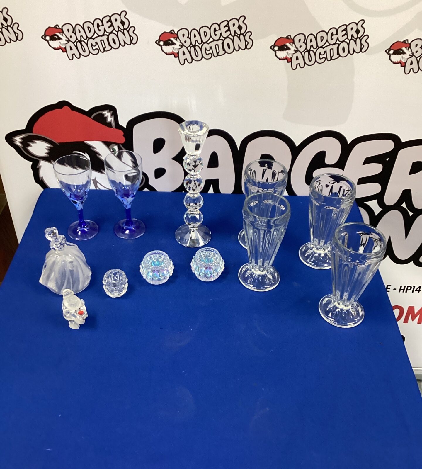 Selection  of glass items inc 4 Sundae glasses