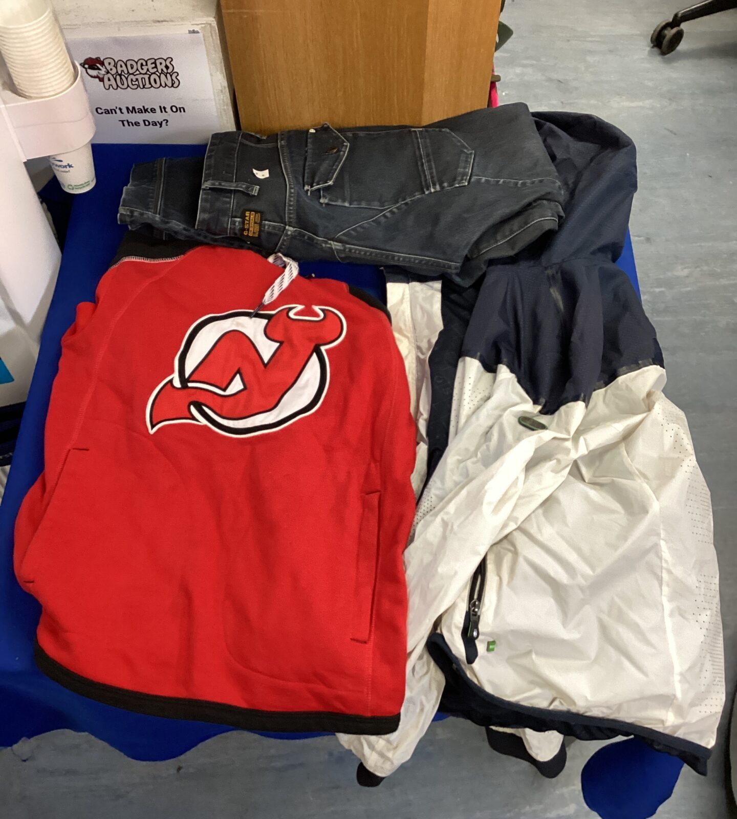 Pair of size 32 G-Star jeans, size small reebok kids hoodie & kids hugo boss jacket size small
