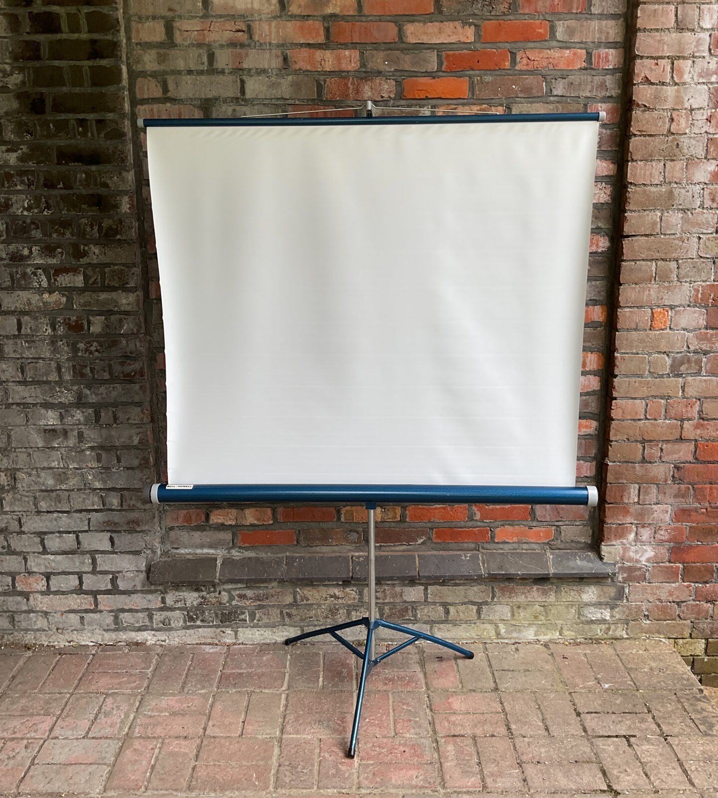 Bell & howell folding projector screen