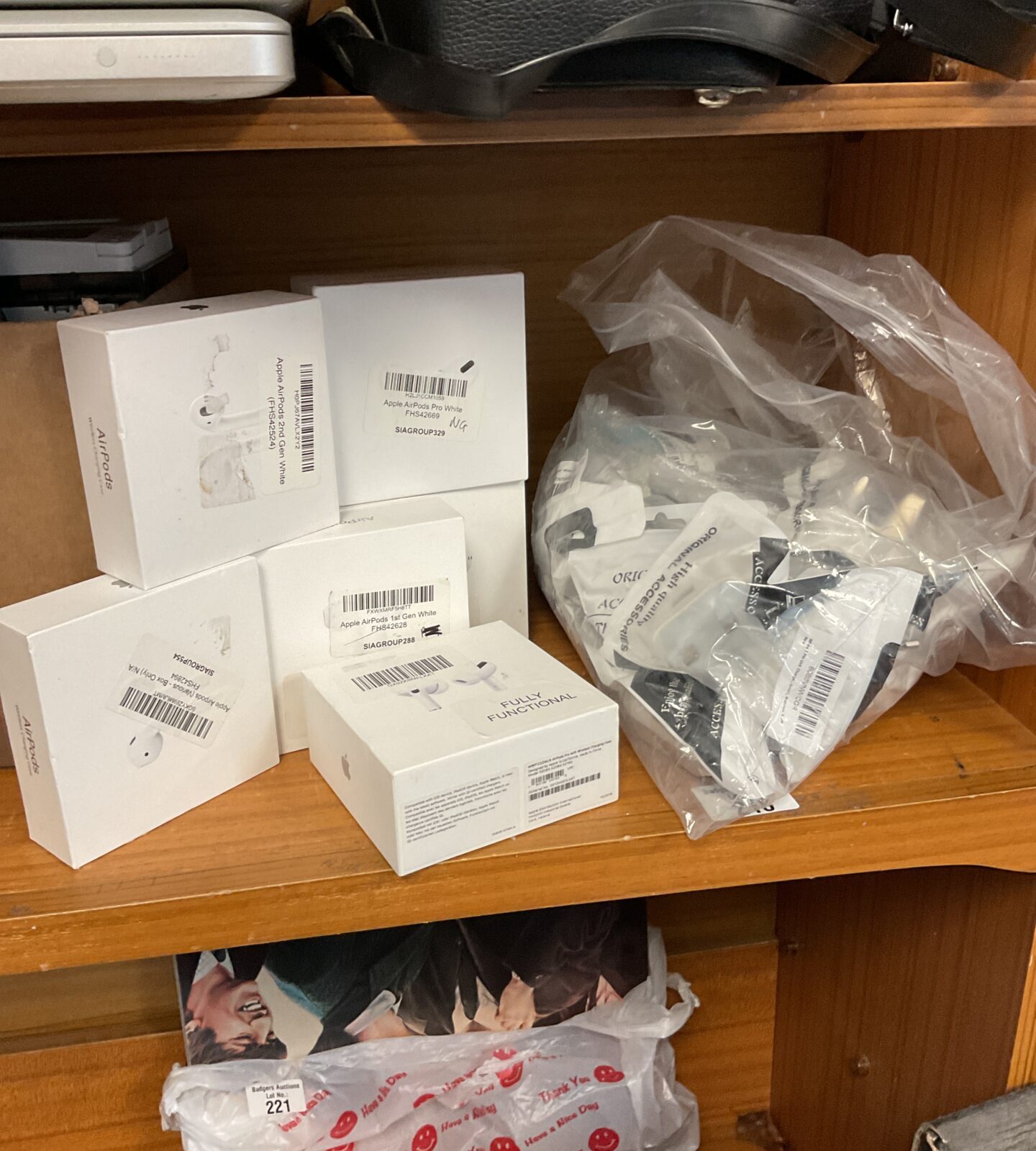 Bag of air pods & accessories