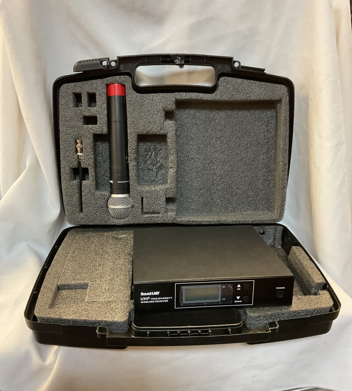Sound lab uhf true diversity wireless receiver & microphone