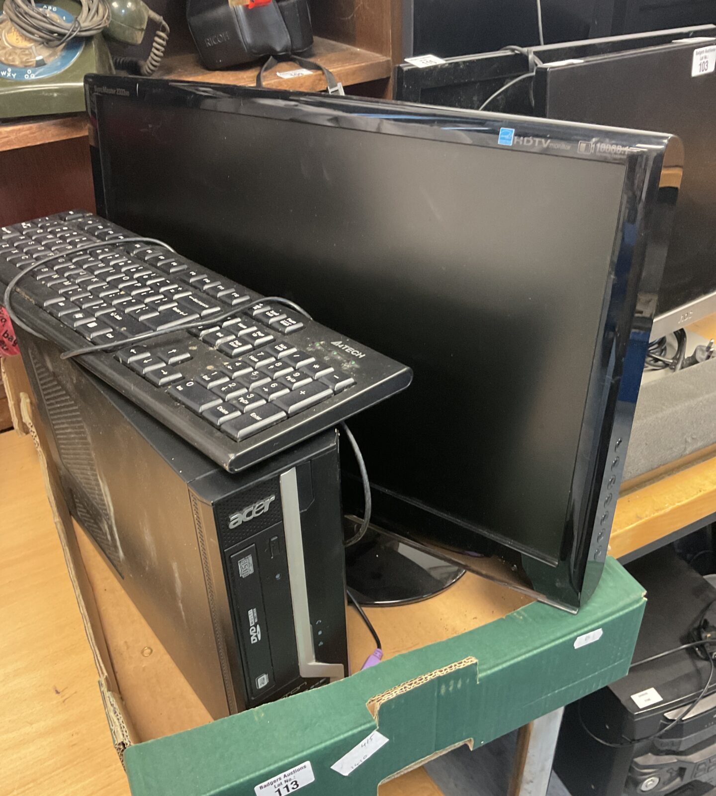 Acer veriton intel i3 computer with samsung hd tv monitor