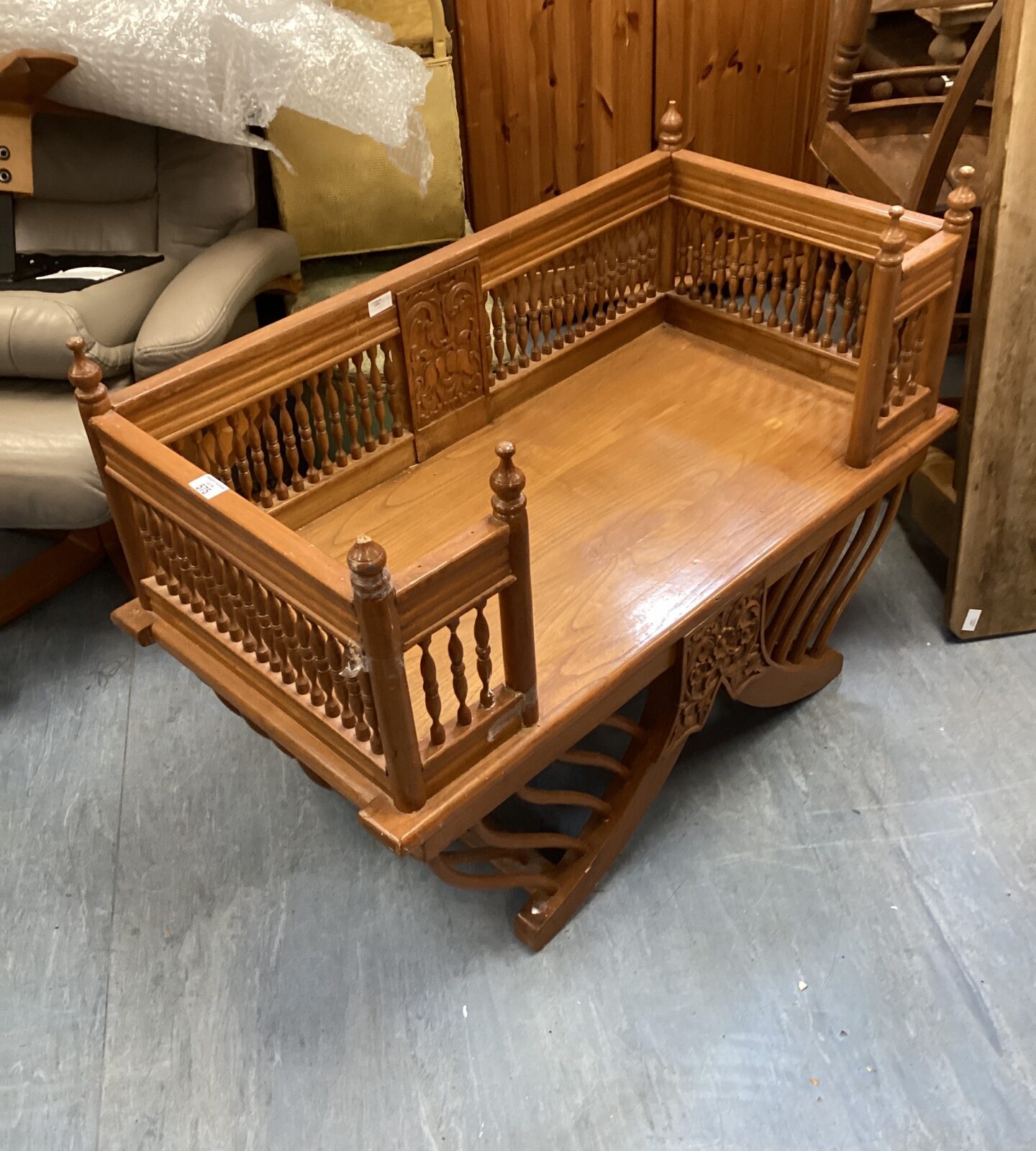 persian bench