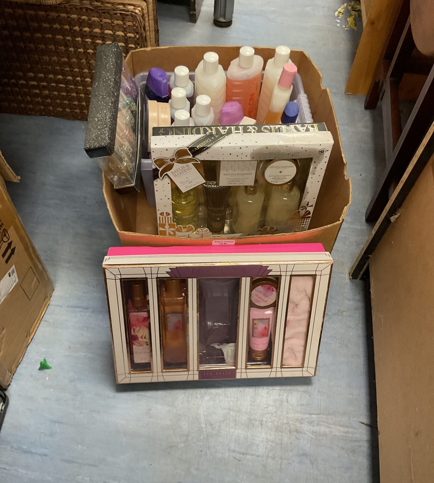 Box of mixed beauty and cosmetics inc sets and bubble baths