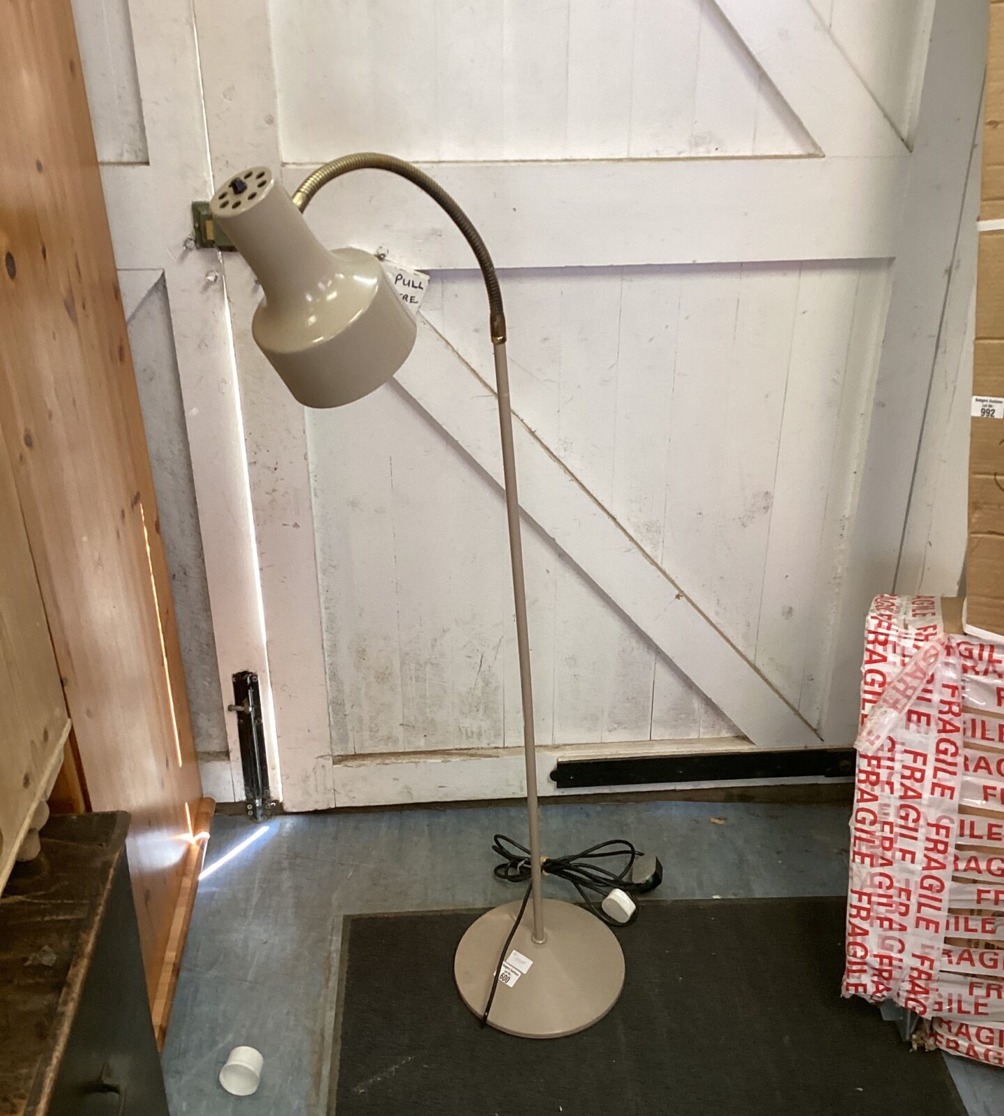 Swan neck reading lamp