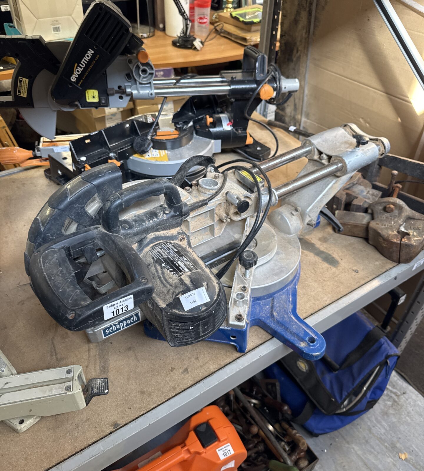 Scheppach chop saw - working