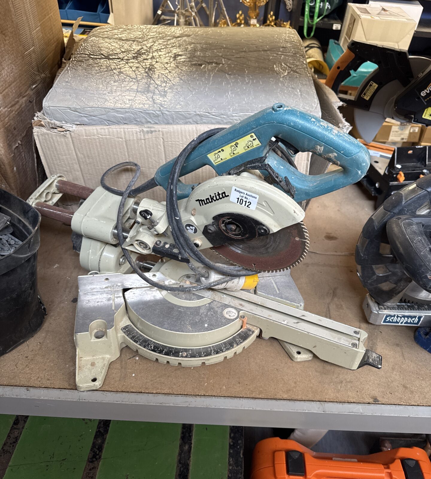 Makita 110v chop saw - untested
