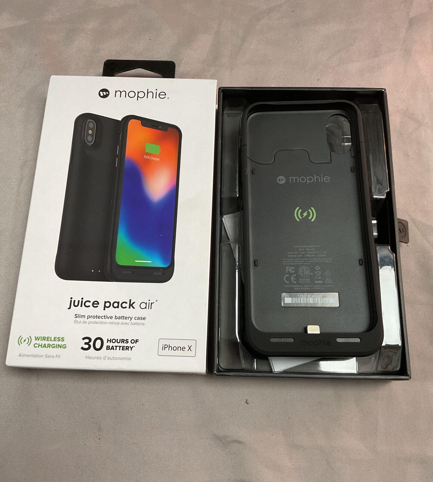 Mophie Juice Pack for iPhone X looks new