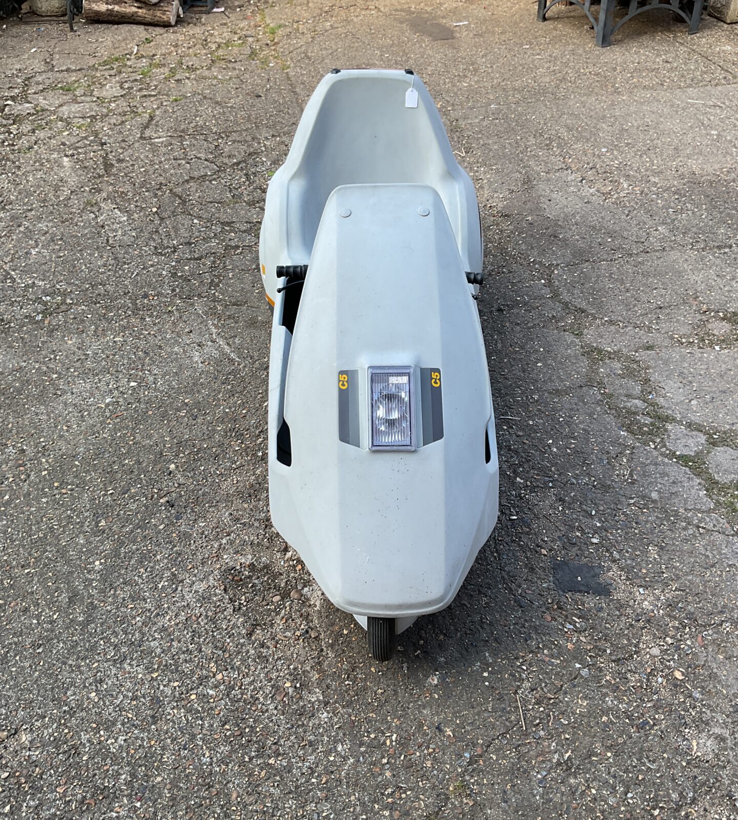 1985 Sincliar C5 1 Person Electric Vehicle Working With New Battery, Two Keys And Original Manuals. Good Overall Condition. - Image 3