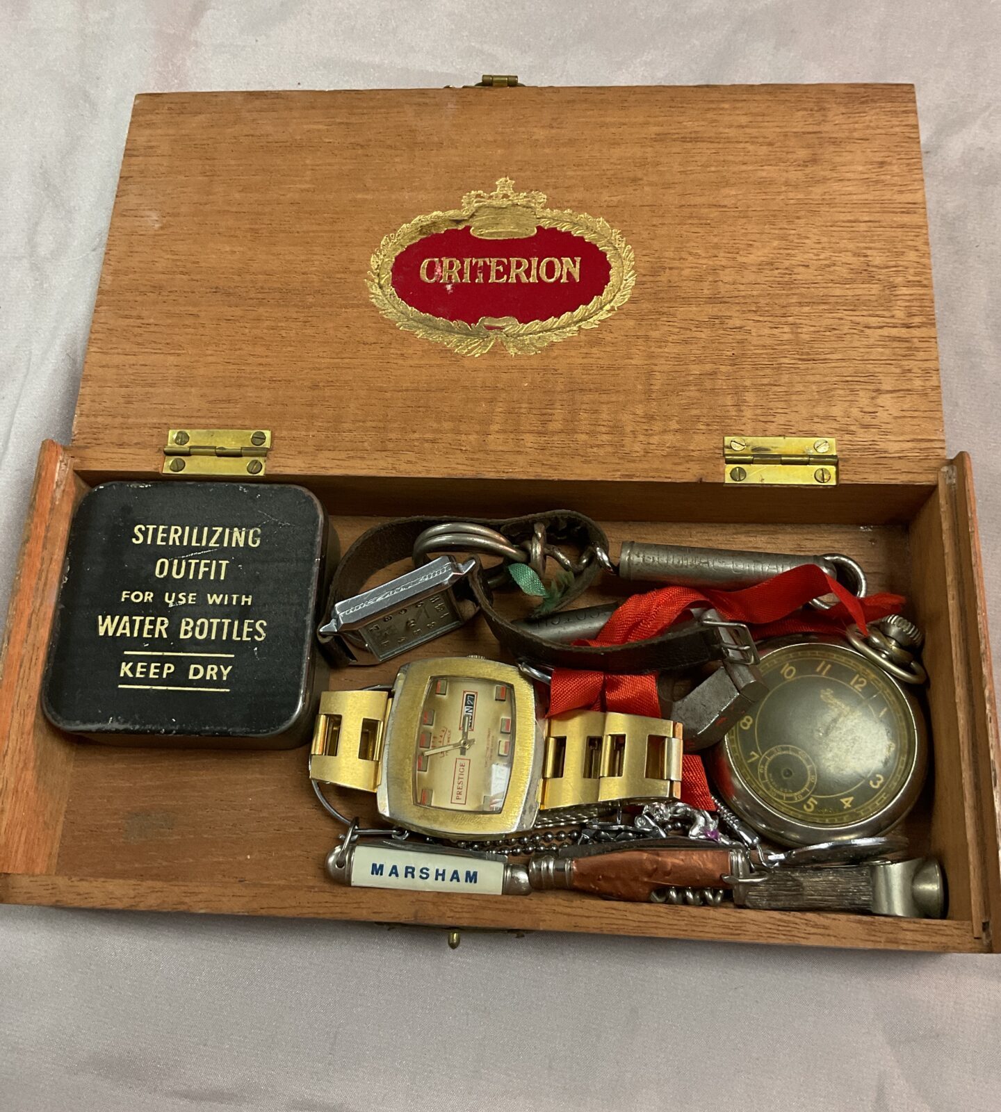Box mixed items inc watches penknives ect