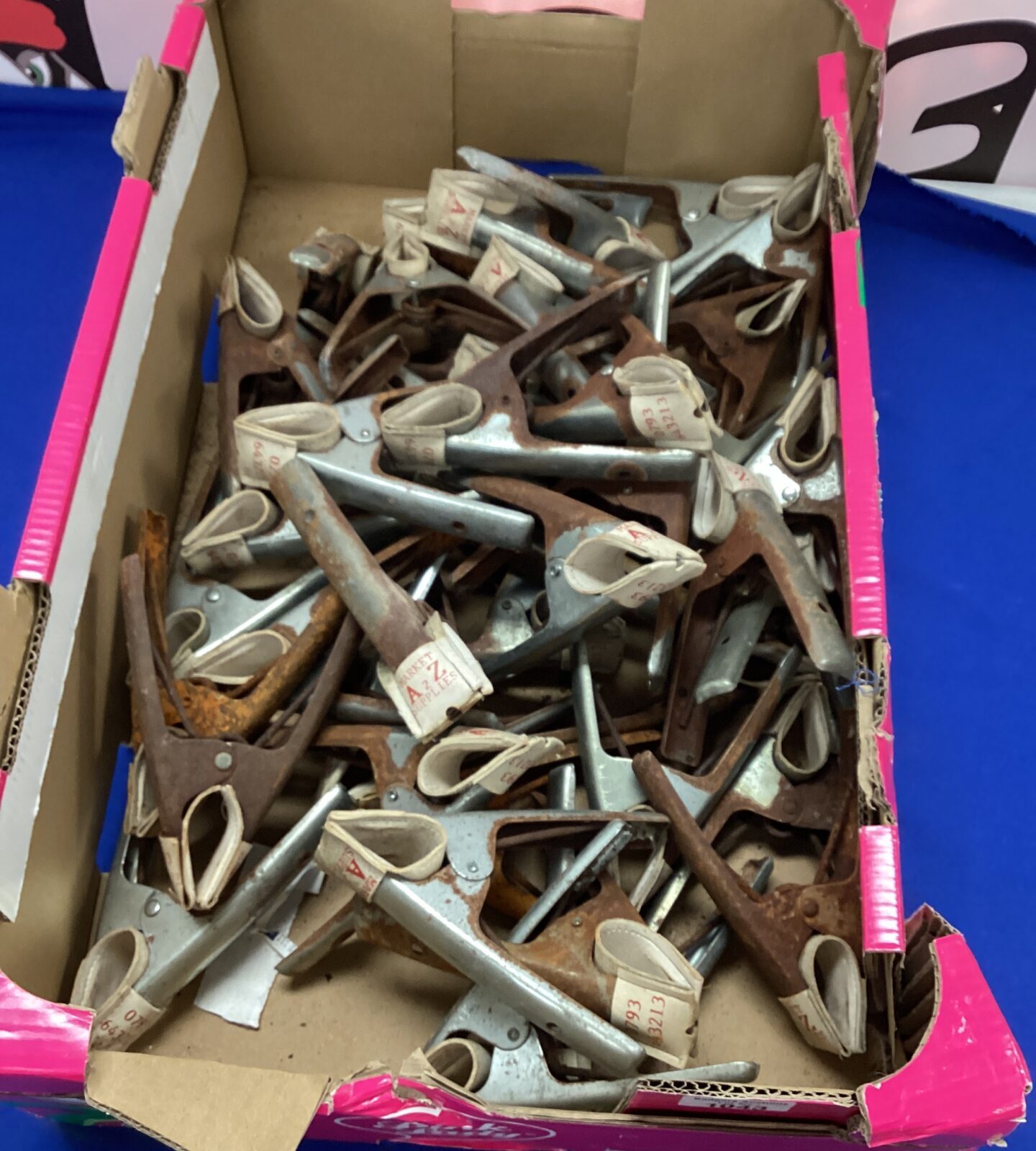 Quantity of Sheet Clips