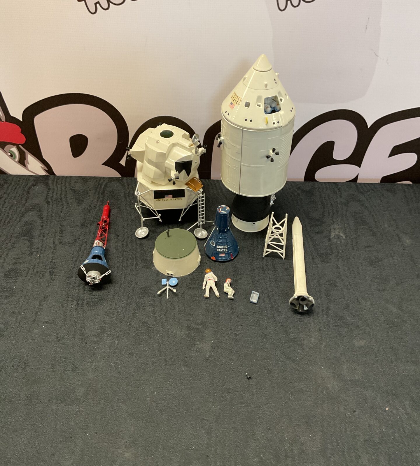 Vintage Model Apollo Space Craft Inc Apollo Lunar Landing Module