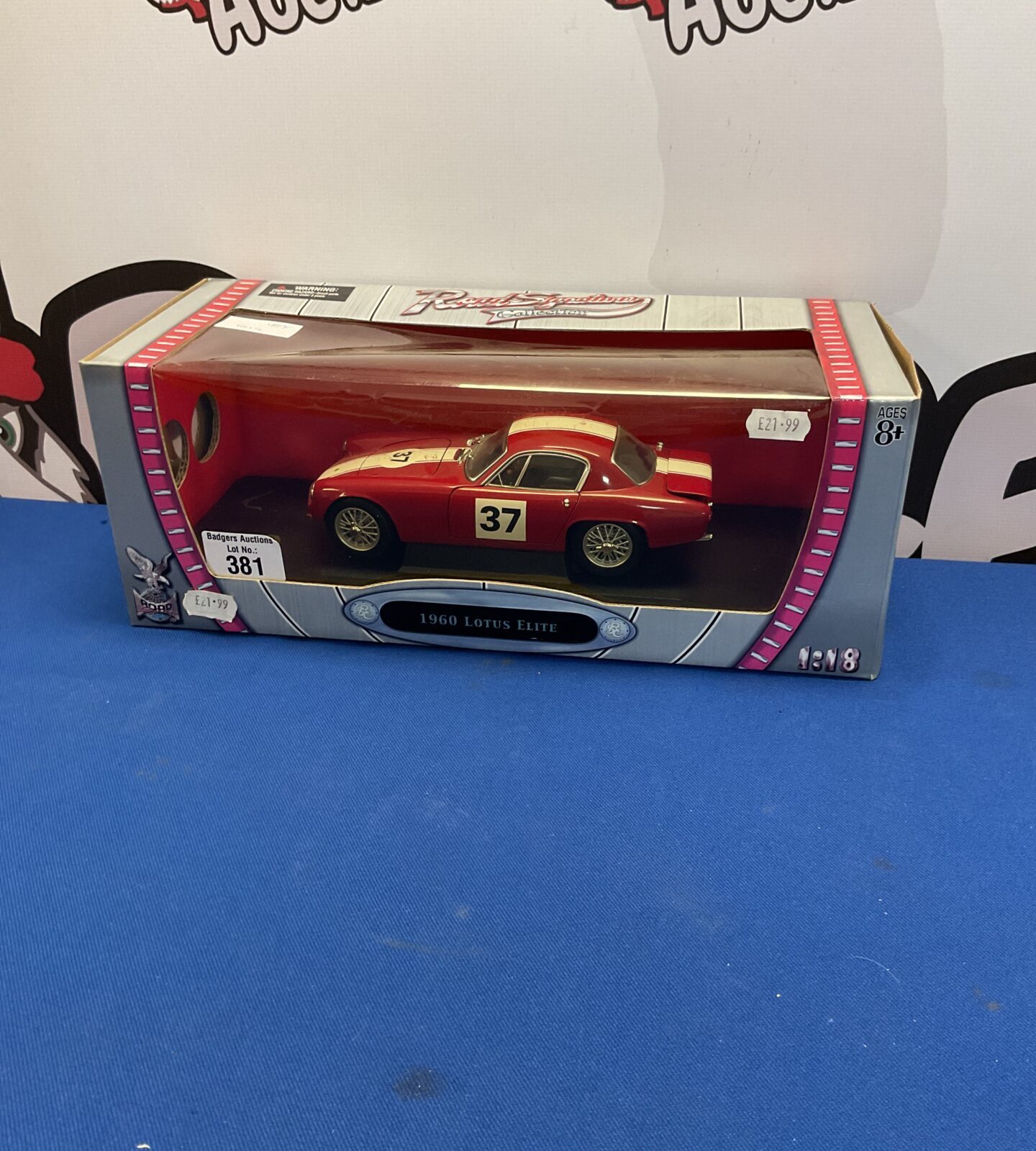 Boxed road signature collection 1960 lotus elite model