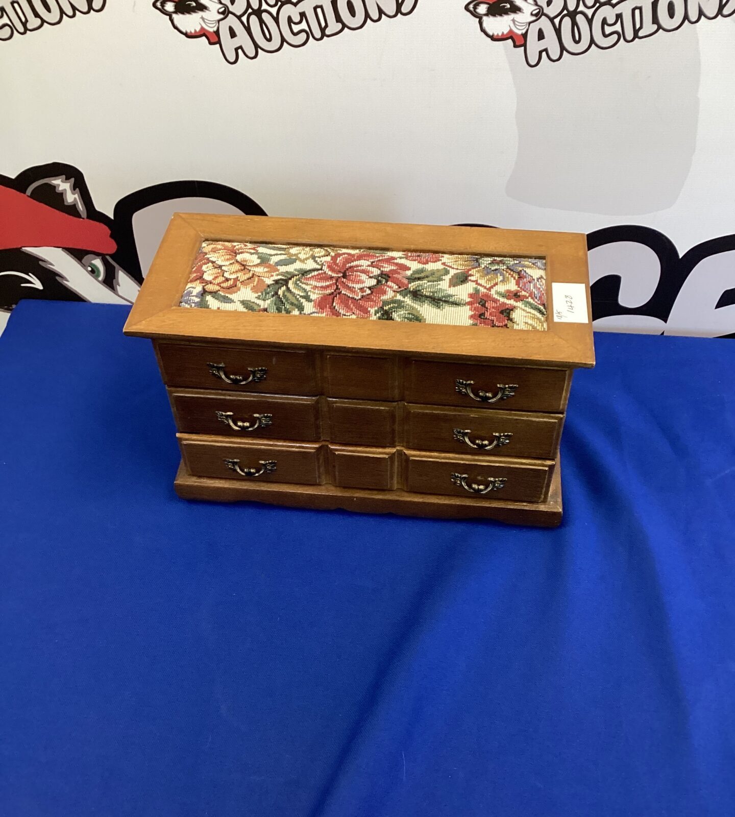 Jewellery box with contents - Image 2